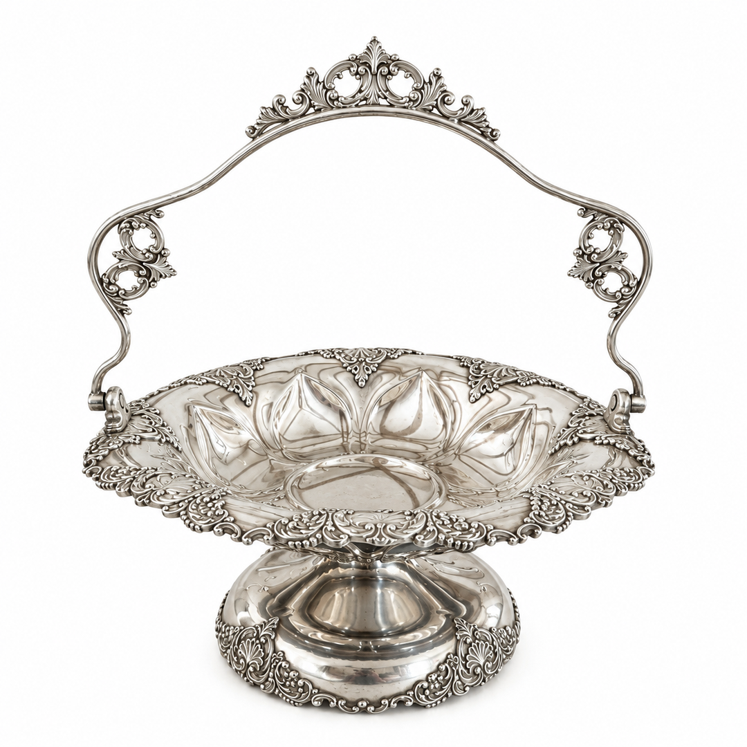 Pedestal basket with handle with gorgeous detail