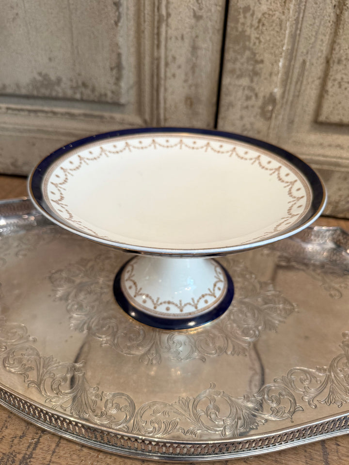 Porcelain Pedestal Cake Dish