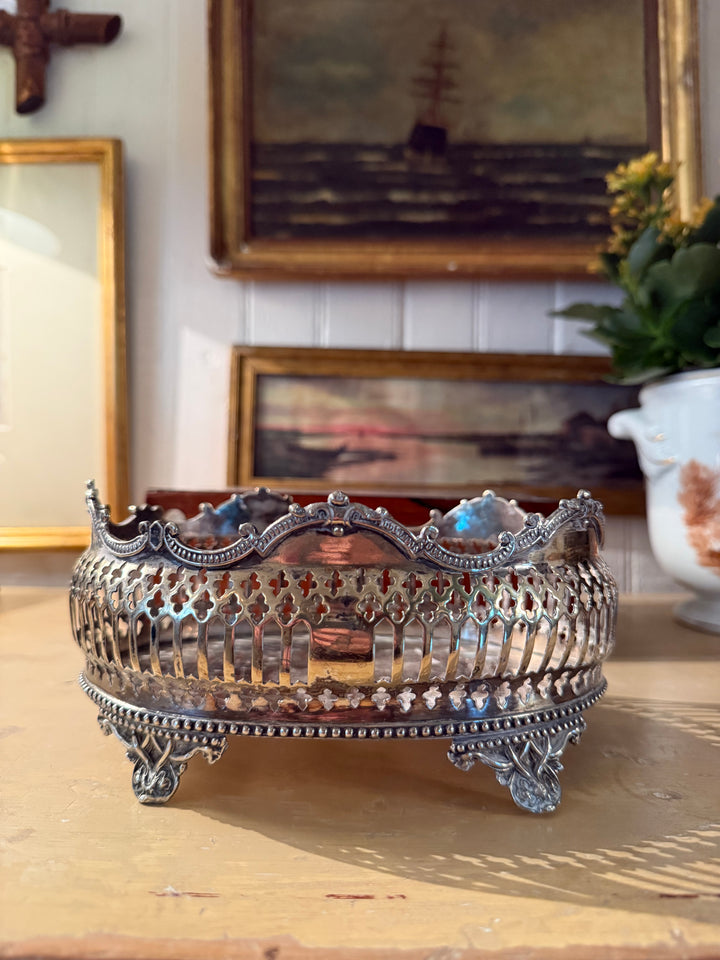 Petite Gallery Footed Catchall