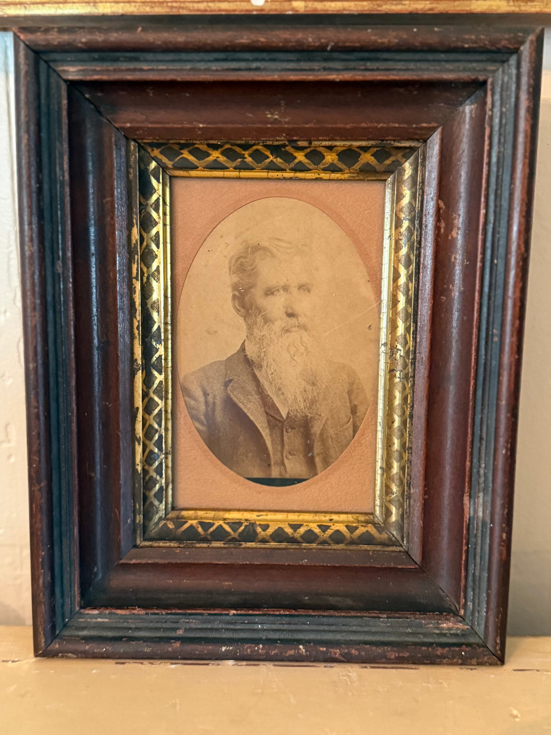 Victorian Instant Ancestor Frame w/portrait