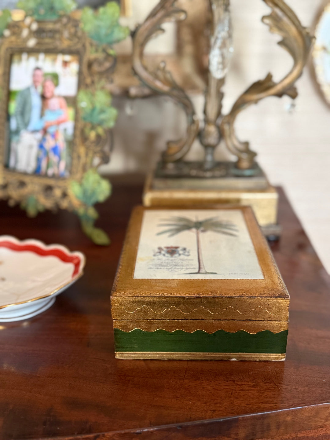 Florentine box w/ palm
